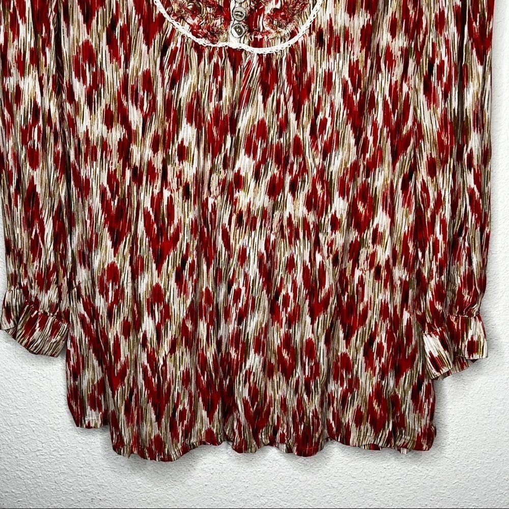 V Cristina Top - Picture 3 of 8